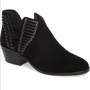 Vince Camuto Pevista Bootie - Black